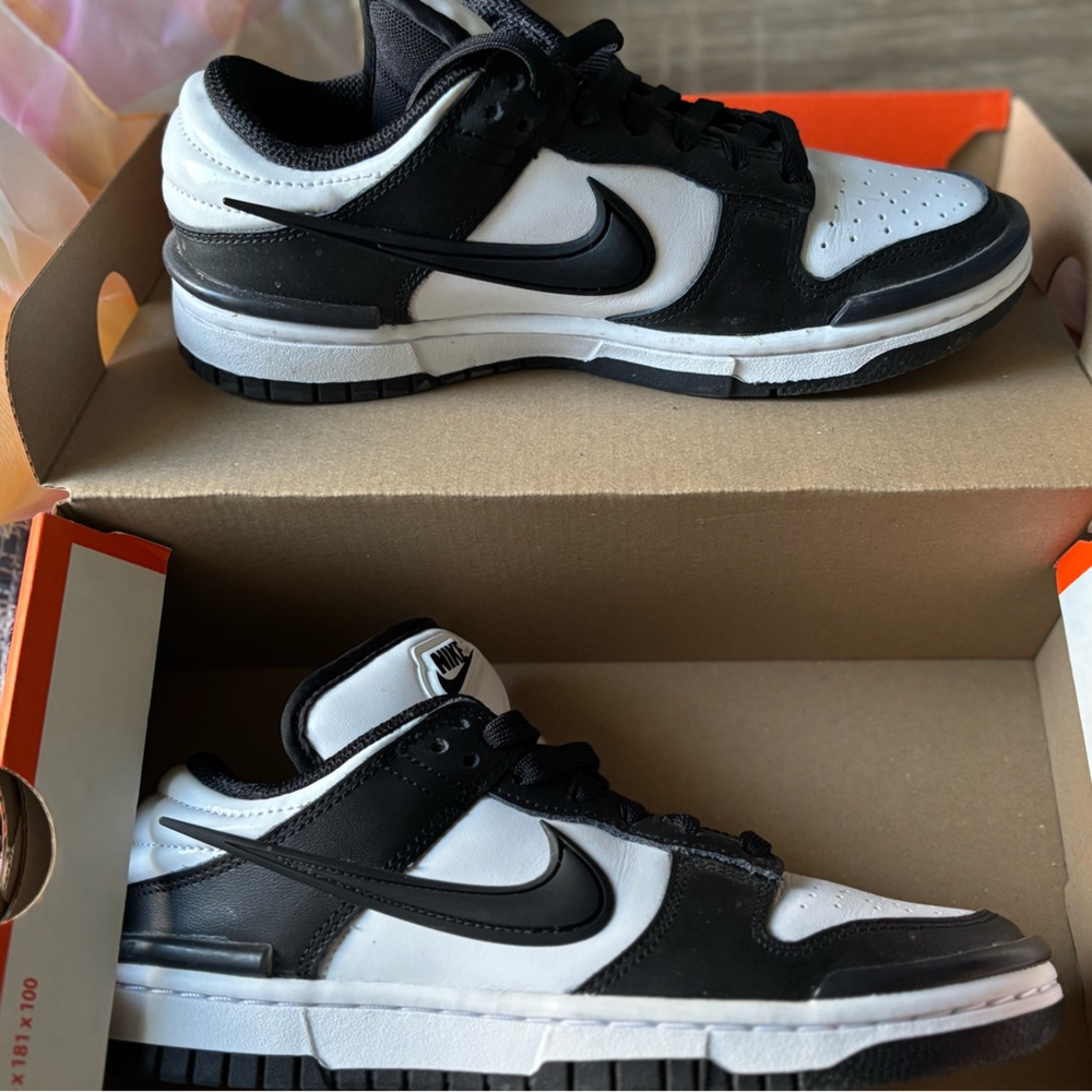 Nike Dunk Low “Panda” Sneakers – Women’s Size 6.5